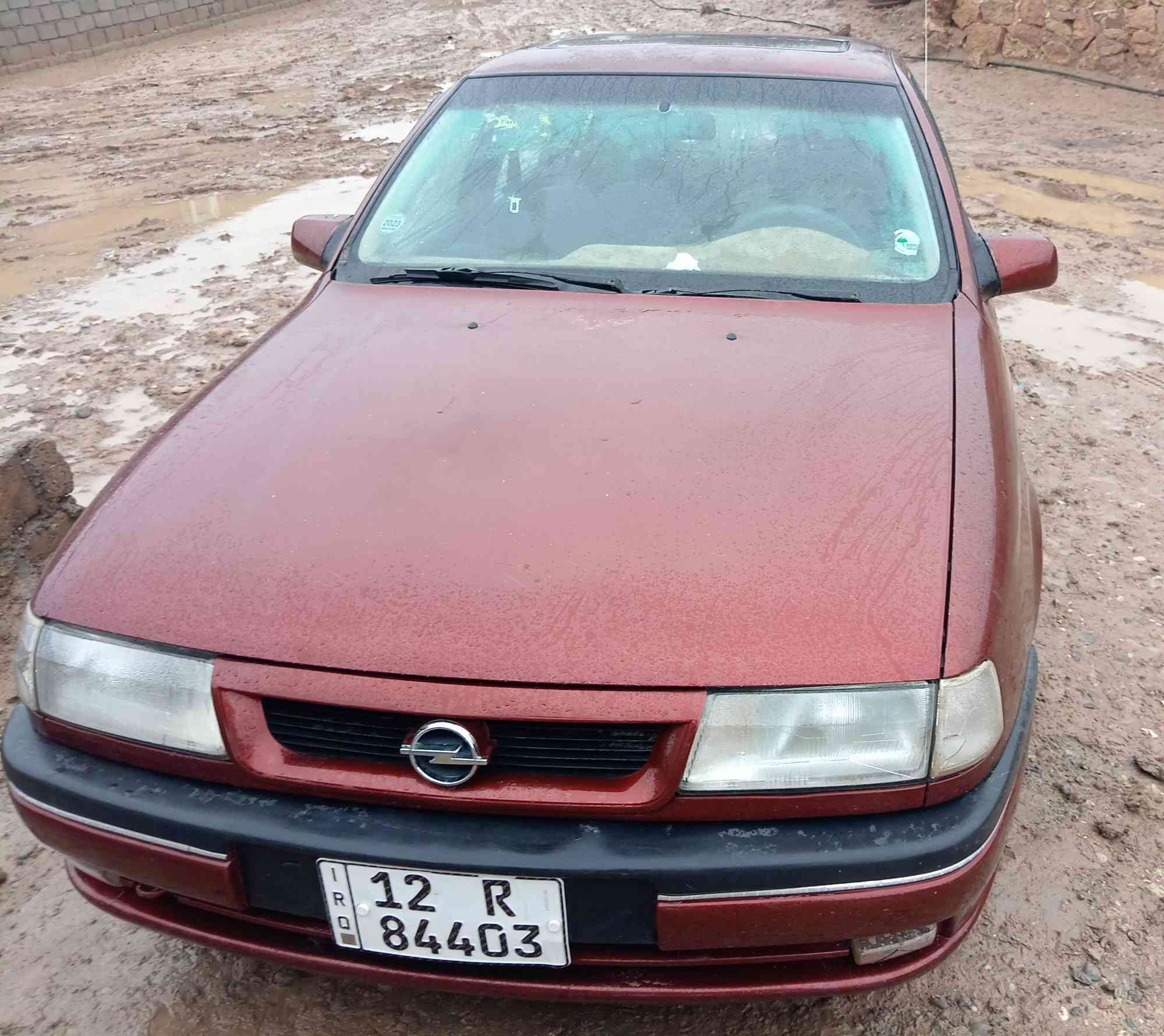 موديل 92 مسستم 93 سياره جديده
رقم جديد وسنويه جديده كوبون بانزين 
محرك شرط گير شرط طخم تاير 
تحويل مباشر 
السعر 45 وبيها مجال بسيط
*********** ،/ ***********
