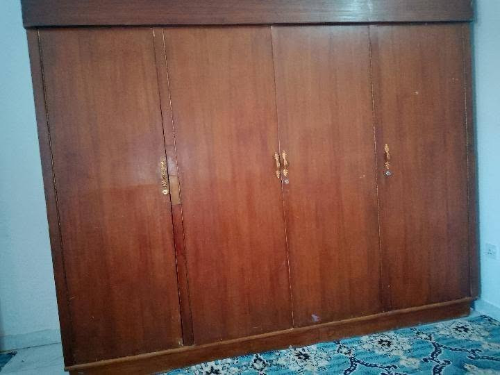 السلام عليكم 
كنتور اربع باب نظيف سعرة ١٢٥
مكانة ديوانية تقية ثالثة قرب دور سيد 
تواصل ماسنجر


**إذا كنت صاحب هذا الإعلان وتريد حذفه لأي سبب، رجاءا أرسل رسالة إلى الدعم الفني**