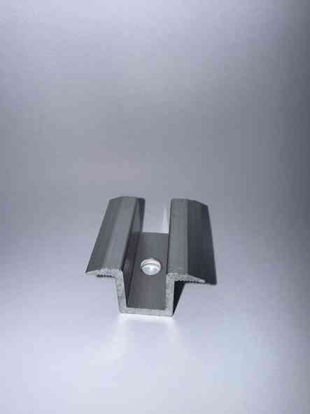 على بركة الله ✅
يتوفر لدينا كلامبات تثبيت الألواح الشمسية الألمنيوم بجودة عالية ومتانة مضمونة 👌🔩
📌 كلامب طرفي
📌 كلامب وسطي
أسعار خاصة ومميزة لمكاتب الجملة والمنصّبين 🤝⚡
وفر وقتك واحصل على التثبيت الاحترافي الأفضل!

📞 للتواصل والاستفسار:
***********
***********
***********

المخزومي للطاقة الشمسية 🌞
