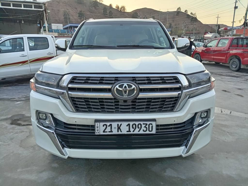 لاندکڕۆز 2014 سعری 270وەرەقە 
***********  *********** 
سبوغ عامە وەرگەراوە 138ڕویشتوە مەکێنەی نەکراوەتەوە مواسفات فول شوێن تەق تەق كويسينجاك, أربيل
