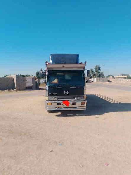 السلام عليكم
انكر 80 سوبر سته وربع بلاد مكينه استندر كير اكسل مكفولات كفاله عامه زوج تانكيات تخم تاير بالكارتون رقم نجف موديل 98 سنويه لل27 حره مداور ثاني يوم  سياره مال جناي متعوب عليها برغي ما ناقصها بوجهك للشارع للاستفسار الاتصال على الرقم 
***********
***********
