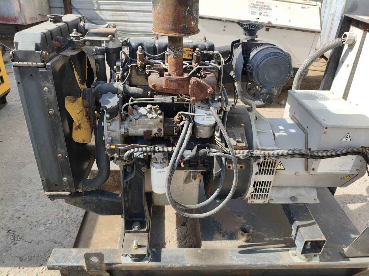 السلام عليكم ورحمه الله
للبيع 
مولدة بيركنز إنكليزي 
٣سلندر ٢٧كيفي
حجم البستم ٩١ملم
توليد ستانفورد انكليزي 
بلادي وضمان ع حمل 
*********** ابو شهم الزبيدي 
بغداد عوريج
