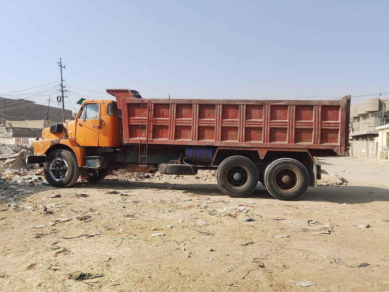 سلام عليكم فالفو للبيع موديل 82 جاهزة للعمل رقم الهاتف ***********
