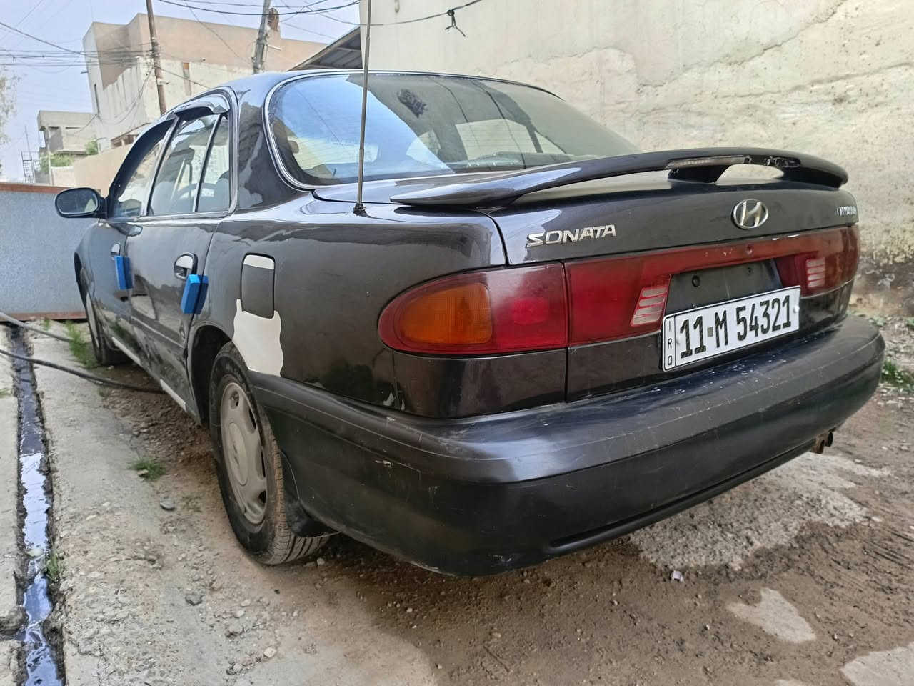 سلام عليكم سوناتا موديل 1994
كير عادي محرك ٢٠٠٠  مال حاويه  جديد لوك رقم دولي  بغداد كامله  تخم تاير جديد مكان سياره ديالى الخالص
سعر 44وبيه مجال
هاتف ***********
