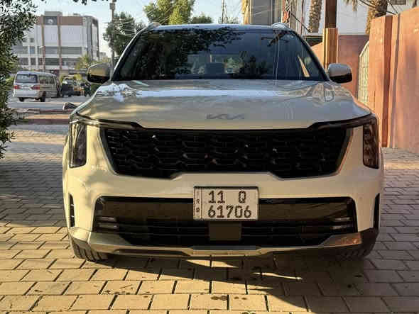 السلام عليكم كيا سورنتو 2024 خليجي فوول مواصفات بنوراما السيارة جديد جداً مكفولة كفالة عامة 
المواصفات   
بصمة وترحيب 
محرك 6سلندر 
7 راكب 
ماشيا25الف كم 
3 قطع تبريد 
كراسي كهرباء 
جنطة كهرباء 
مري كهرباء 
سايد بريك كهرباء 
دبل موس كير وتخكم قيادة 
بك لايت ولايت LED
لايت متحرك داينمك وي الستيرن 
داخل ابيض انارة داخلية متغير حسب المود 
شاشة متصلة  تاج 
بردات بلادي 
اضاءة بل ابواب متغيرة 
4 وضعيات قيادة ايكو وسبورت ونورمال و كمفورت
شفتات بل استيرن 
حساس امام وخلفي 
السيارة هواي بيه مواصفات م
رقم بغداد مكان بغداد حي اور بيع مستعجل 

‭0775 785 7512‬
