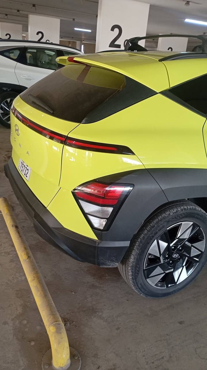 السلام عليكم ورحمه الله وبركاته اخواني سيارة للبيع كونا 24 حادث بسيط جدا بدون تبديل ليبل واحد بس بيهة بارد بلبنيد وتكحيل وبيه طعجات بلباب عكس السايق بسيطة بسمي رقم بغداد ماشي لحد هسة 25وقابل للزيادة مواصفاتهة بينة كلها بيهة عدا الفتحة بيع او مراوس عادي محرك 2000دوش السعر 195وبية مجال حك الجية هذارقم الموبايل ***********
