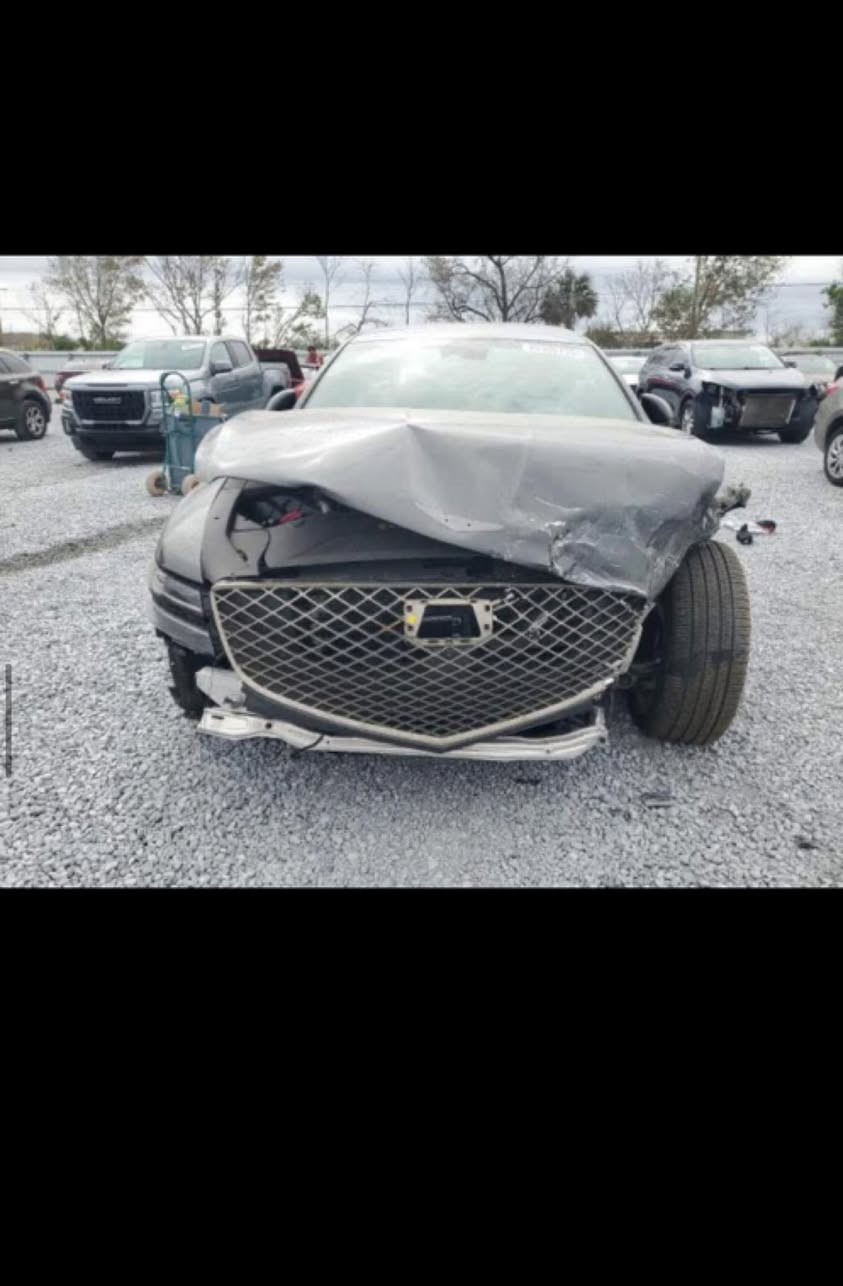 نسسg80 سياره فول برستيج اعلى فئة بل جنسس 2023 كامرات رادارات بيها مشطين تاير الوره يتحرك مع كدام بيبيان 4 شفط بيها هواي مواصفات  فول الفول محرك 6 تيربو ماشيه 20 الف  بيع مستعجل *********** البصرة مراسله وتساب
