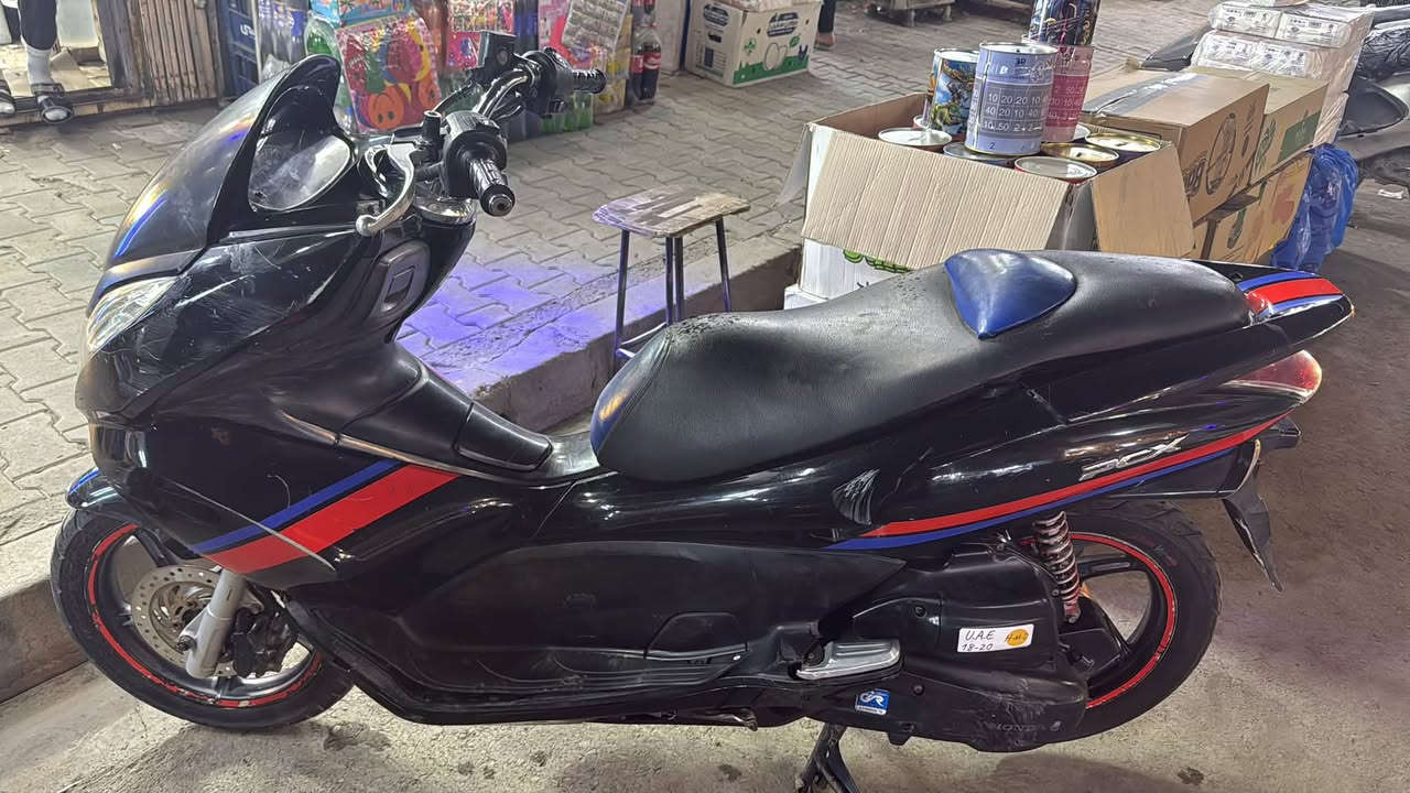 سلام عليكم دراجه pcx جيل اول محرك ١٢٥ 
كهربائيات شغاله واستان ازدحام لبيع ب١و١٥٠الاستفسار واتساب ***********
