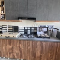 عندي هاذ لمطبخ مال معرض اريد ابيعه رايده ب مليون و 100. الف07869971639