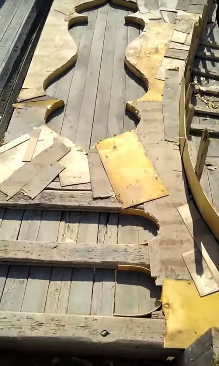 سلام عليكم اخوان نجار قالب وتسليح صب و كرسته وعمل ديكورات جبسن بورك داخل الصب تصقيط خرائط بيوت رقم *********** ابوعمار العيساوي. شغل داخل القائم
