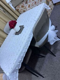 طاولة • ٩٠ • ديكور