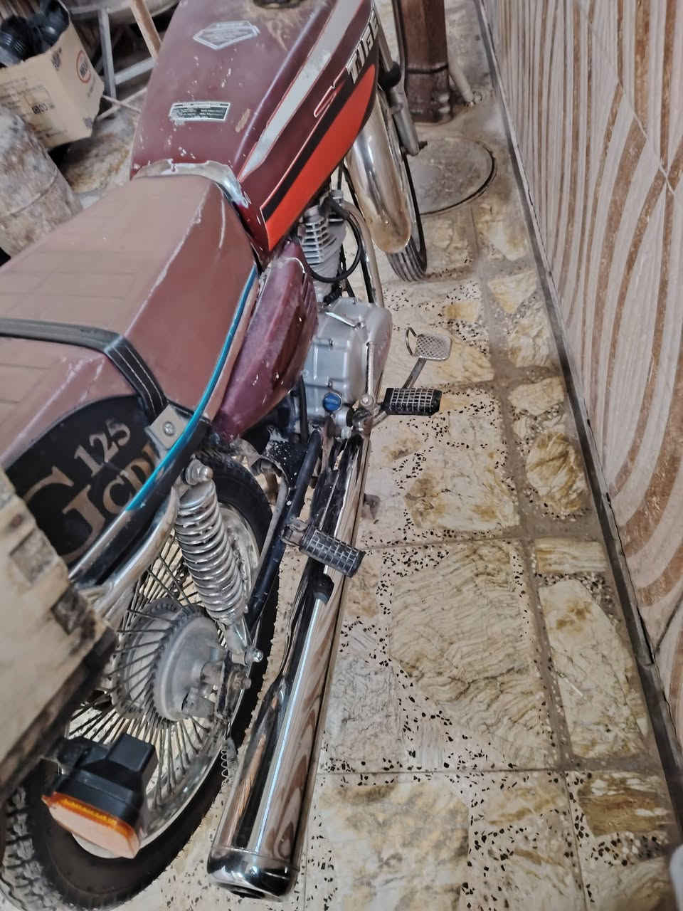 السلام عليكم تايكر ١٩ للبيع كلك ٤٠٠ وبيها مجال *********** مكاني صويرة
