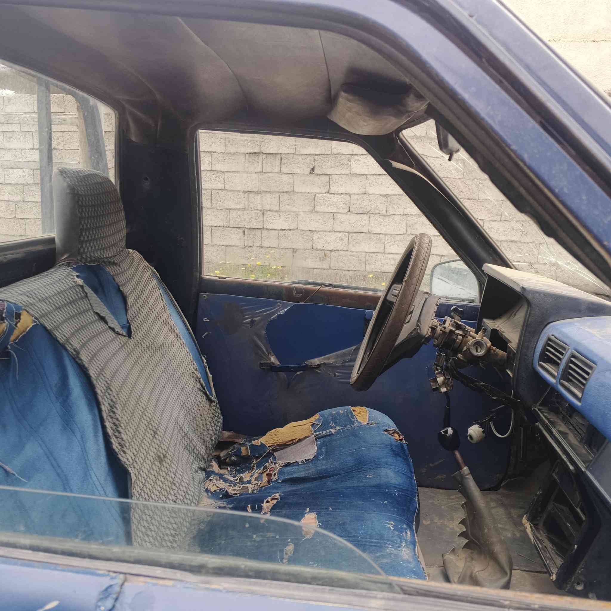 لسلام عليكم
بيكم موديل 1985 
كوم حديد راعيه ماندله 
رقم صلاح الدين شغاله وتمشي 
السعر 15 ورقه مكلف با النشر ‏‪***********‬‏
