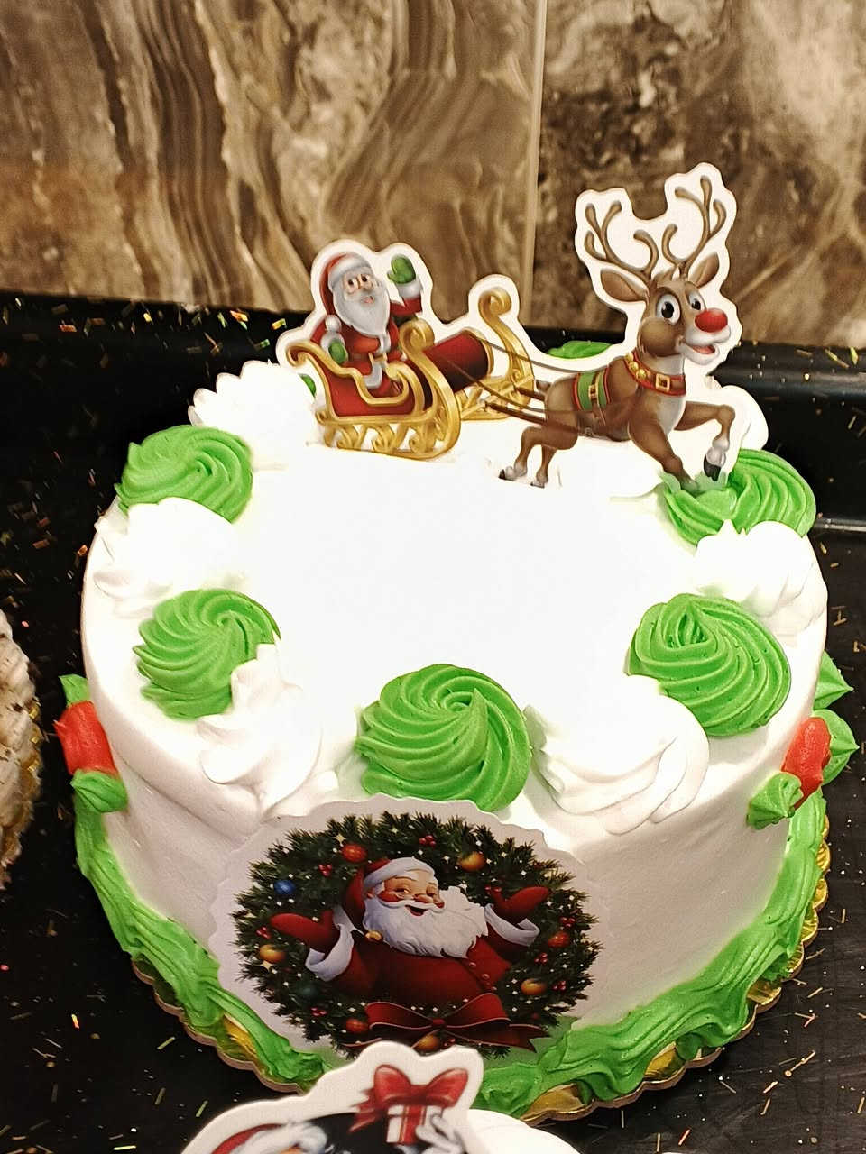 مرخصه الادمن
بسم الله الرحمن الرحيم 
حلويات ومعجنات ابو جود
كوت_قضاء الحي
شارع سعيد ابن جبير مجاور صيدليه الثانيه 
مستعدون تجهيز كافة المناسبات
موجود الي يحب يحجز الراس السنه التواصل 
عبر منصات... 
الواتساب : ***********
انستگرام  _690m_
تيك توك _6900m_
