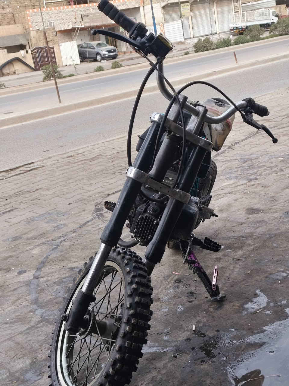 دراجة قفاز حجم صغير للبيع حجم المكينة 150 العنوان ميسان العمارة مركز المدينة حي الرسالة  الاستفسار على الرقم ‏‪
‏‪0788 781 2686‬‏

