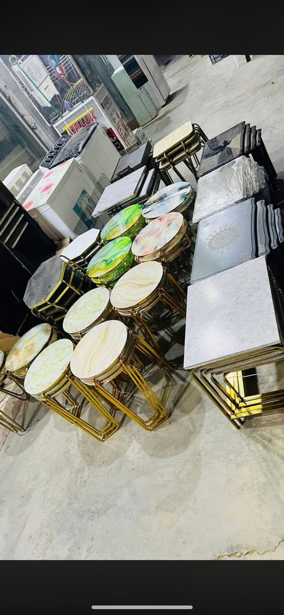 على بركة الله يوفر لكم مجمع العبدالله التجاري كل مايحتاجة البيت من اثاث ومواد كهربائية(البالة والجديد)مع نظام الاقساط الحاملين الماستر رافدين فقط 
العنوان ؛الحفرية الشارع العام بااتجاه العزيزية قرب من شركة التاج
الاتصال :***********@إشارة
