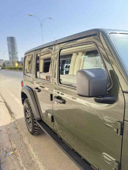 جيب رانكلير موديل ٢٠٢١
محرك 2.0 فول توربو 
4 wd
مواصفات وايلس سبورت 
كلين تايتل 
ماشي ٧٠ الف ميل 
استفسار ***********
