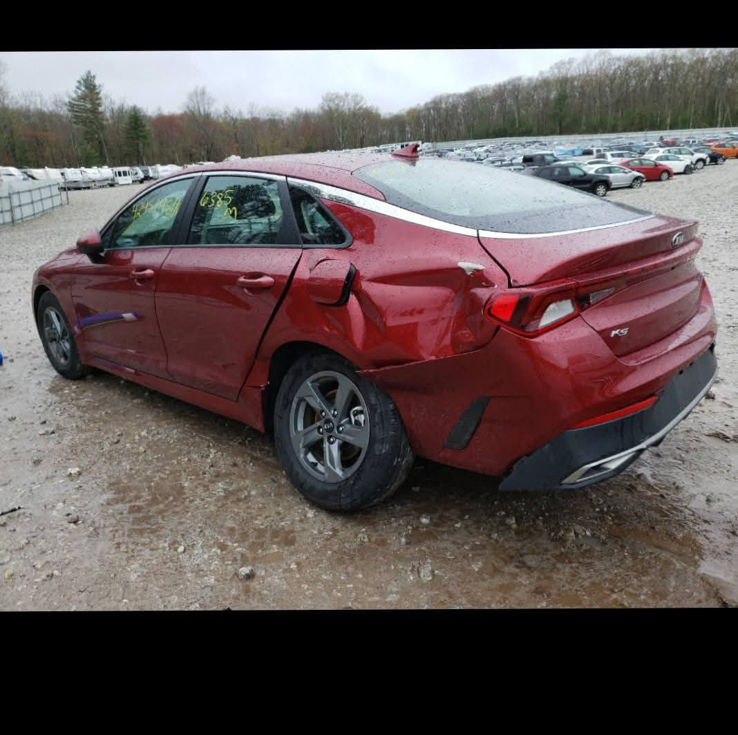 السلام عليكم ورحمة الله
كي فايف أمريكي موديل ٢١ معوقين مثنى 
جاهزة من حجر بيئة كشنات جلد أرضية جلد ثلاث أنظمة قيادة حادث بسيط بدون ارباك وصور الحادث بالمنشور السعر ١٤٥ اتصال ***********
