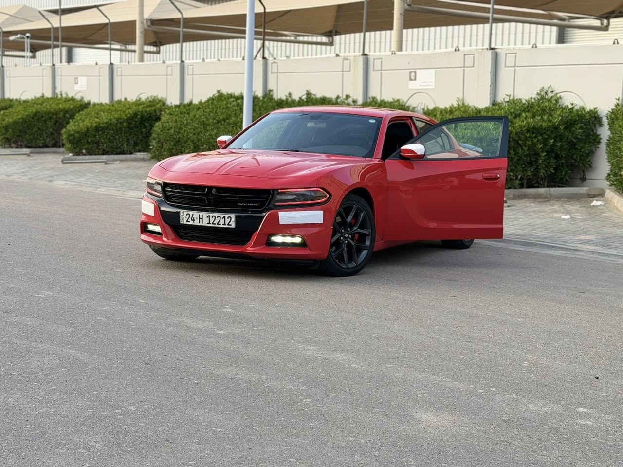 سلام عليكم من رخصت الادمن المحترم  جارجر موديل2020 رقم شمالي تحويل او وكاله .. رقم ممميز
واردامريكي  حادث ( دعاميه اماميه فقط بدون ارباك بدون دواحل تعتبر كلين 
مكينه كير كفاله
لو حمر طماطه ممميز
المسافةالمقطوعه ٧٧ميل
حجم المحرك 3600
مواصفات SXT بلاص فووول 
* داخل اسود جلد
* كامره خلفيه
* مصابيح امامية زنون مع بلوجكتر LED .
* ويل قياس 20 انج .
* استيرن كهربائي
* شاشه كبيرة مع نظام ملاحة نفكيشن GPS .
* مقاعد أمامية كهربائية عدد 2 . .
* مقاعد أمامية تبريد وتدفئة .
* مقاعد خلفية تدفئة .
* تشغيل عن بعد . .
* تدفئة ستيرن .
* محدد سرعة . .
* كاميرا خلفية دوارة.
* دخول ذكي (بصمة) .
مكان السيارة البصره 
للاستفسار عن السعر واي تفاصيل اخرئ الاتصال .***********
