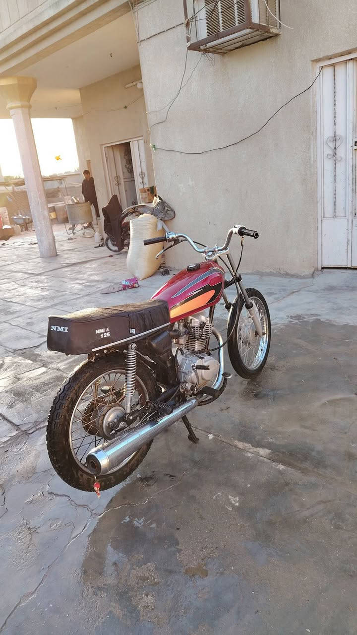 سلام عليكم دراجه يراني نامه للبيع  أدوات بس مكفوله تعمير جديد شاصي كفاله مكينه جديده ناعمه سعر 450
وبيهه مجال مكاني البصره الزبير رقم ***********
