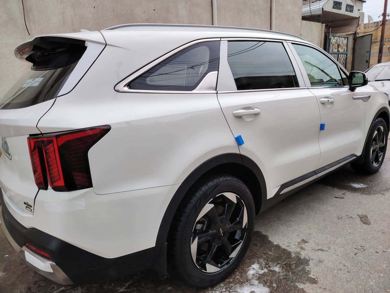 سلام عليكم سورنتو2024خليجي أربيل بسم شركه  تريد وكاله
تريد تحويل كفاله عامه 

مواصفات. (داتا شو)

بصمه+بصمه ابواب

كشن كهرباء

جنطه كهرباء

شاشه كمره

حساس امامي خلفي

لد نهاري

برده خلفيه

7راكب

 6 سلندر

رقم موبايل ***********
