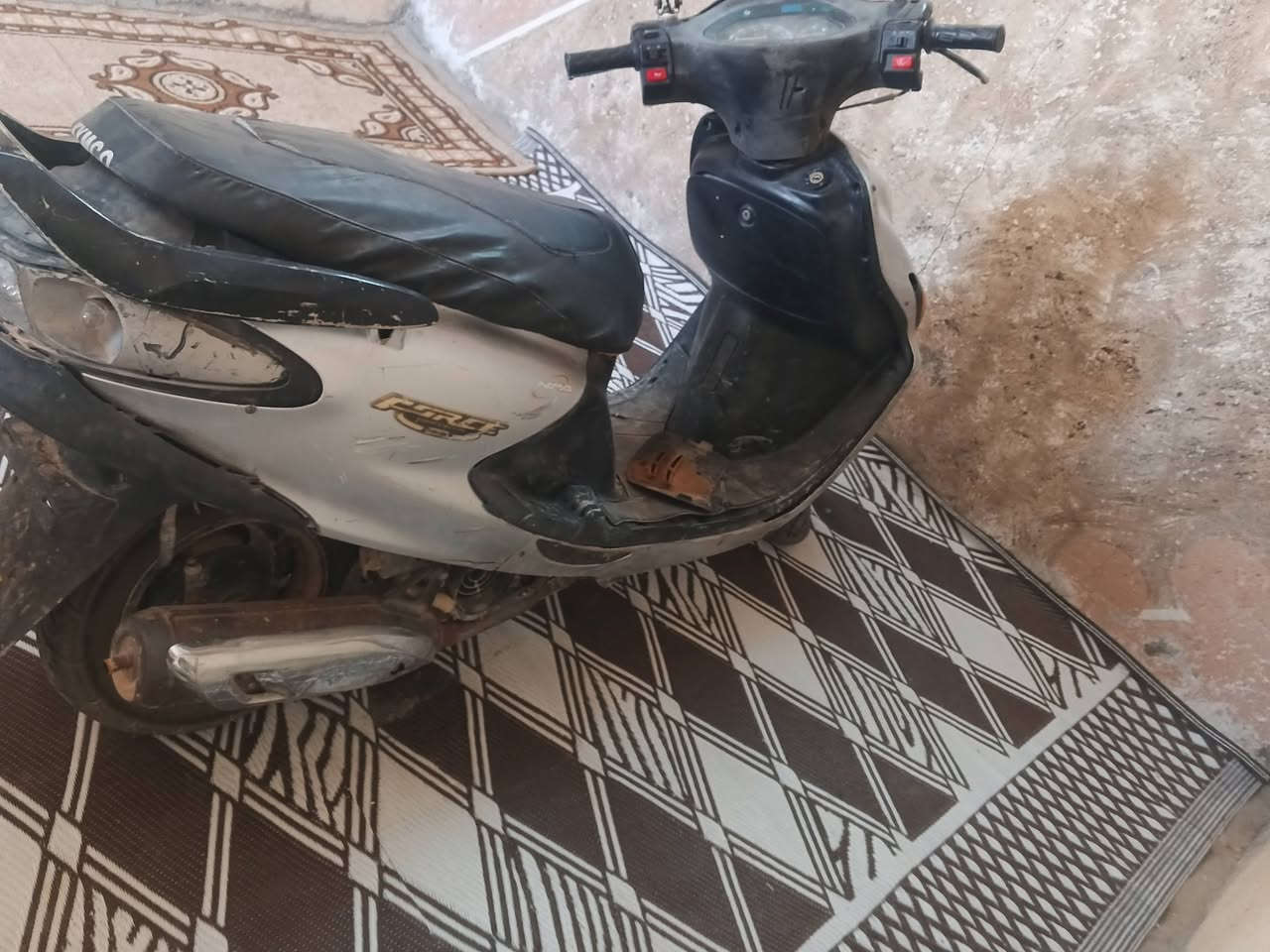 السلام عليكم دراجة للبيع السعر 250/***********
