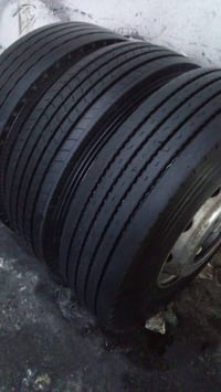 ٣ فردات ٣١٥/٨٠/٢٢٫٥ • موديل ٢٤ • مع جنطها