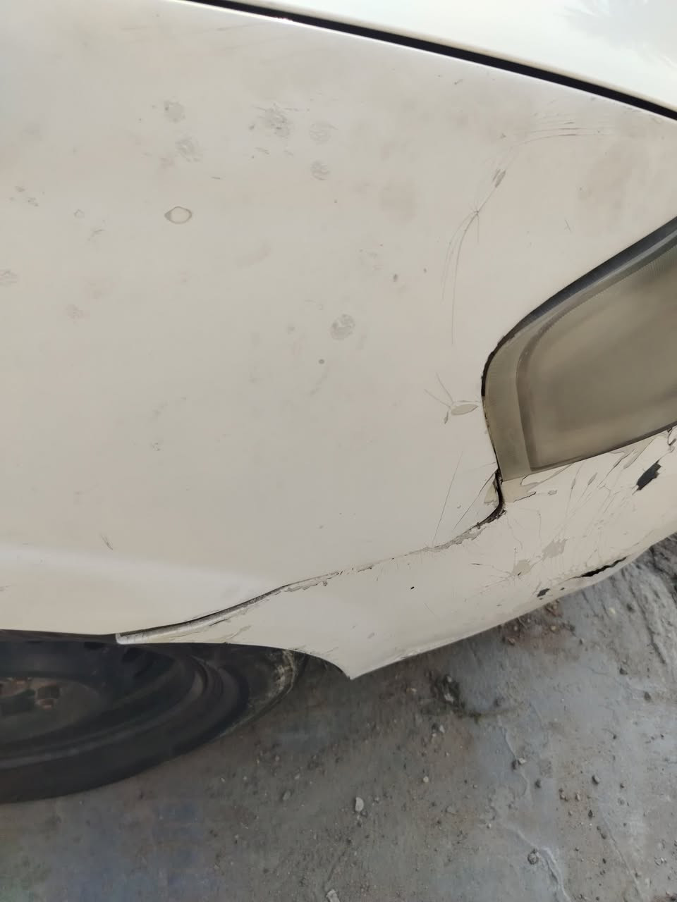 نيسان سني 2008 واسط كلشي موضح بالصوره السعر ٩٢ نظيفه جدا الاتصال على الرقم ***********
