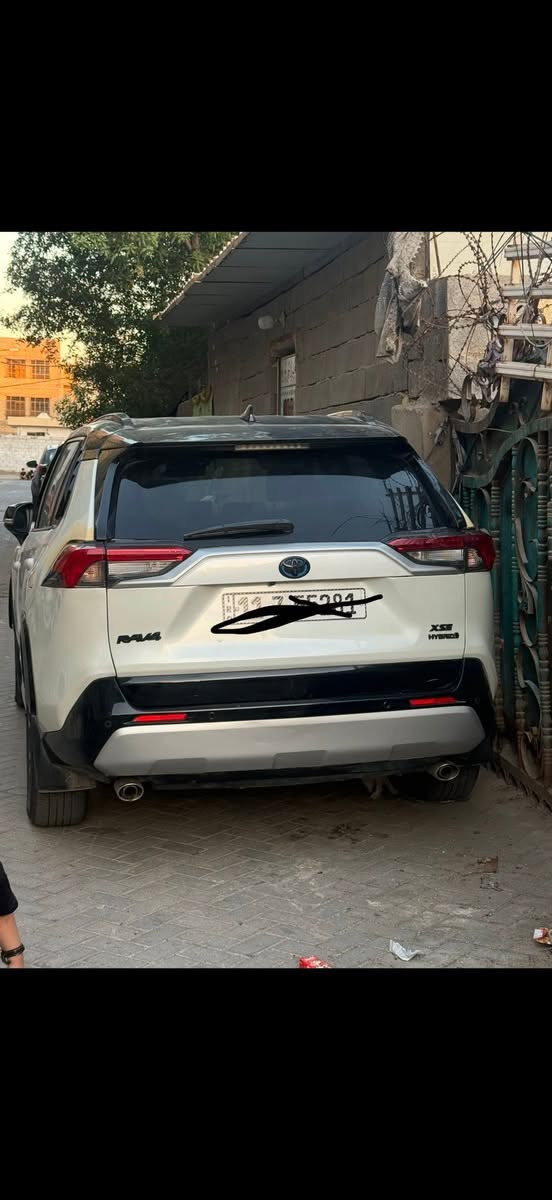 للبيع راف فور هايبرد فول موصفات موديل 24 فئة xse مكلوبة مصبوغة عام
🚨🚨🚨تويتا رافور XSE موديل 2024🆕 🌐

فول فول مواصفات فورويل بانوراما فورويل

‏𝟐𝟎𝟐𝟒 𝐓𝐎𝐘𝐎𝐓𝐀 𝐑𝐀𝐕𝟒-𝐇𝐘𝐁𝐑𝐈𝐃,𝐗𝐒𝐄

تويوتا رافـــــ4 HYBRID. XSE : موديل 2024

وارد : امريكي 🇺🇸 

نظافه/100% 

اللوان : ابيضّ 💙💙  +سقف اسود 🖤🖤

عداد المسافة : 22 ألف 🆕 

حجم المحرك : 2.5L (4,سلندر) هايبرد🚀🚀🚀

ضرر/مكلوبة

المواصفات (𝐇𝐘𝐁𝐑𝐈𝐃.𝐗𝐒𝐄)

فــول فــول مــواصــفــات 1/1

سقف اسود بيلادي

صندوق جلاك يعمي تمد رجلك ينفتح نفس الاسكاليد

فتحة سقف 

دبل اكسل (𝐀𝐖𝐃)

کیج الکتروني

‏‎ابواب بصمة

‏‎بصمة تشغيل

تشغيل عن بعد (𝐑𝐄𝐌𝐎𝐓𝐄 𝐒𝐓𝐀𝐑𝐓)

‏‎شاشة  ديجيتال

سيتم سماعات (𝐉𝐁𝐋)

كاميرا 𝟑𝟔𝟎

كاميرا امامي

كاميرا جانبي

كاميرا خلفي

هاند بريك بصمة

اوتو هولد : 𝐀𝐔𝐓𝐎 𝐇𝐎𝐋𝐃

اوتو ستارات : 𝐀𝐔𝐓𝐎 𝐒𝐓𝐀𝐑𝐃

اوتو ستارات : 𝐀𝐔𝐓𝐎 𝐒𝐓𝐎𝐏

رادار امامي (تحديد مسار)

‏‎رادار جانبي (نقاط عمياء)

‏‎رادار خلفي (التحذير من الاصطدام)

‏‎حساسات امامي

‏‎حساسات جانبي

‏‎حساسات خلفي

نظام : 𝐄𝐂𝐎🍃

نظام : 𝐍𝐎𝐑𝐌𝐀𝐋

نظام : 𝐒𝐏𝐎𝐑𝐓🏁

نظام : 𝐎𝐅𝐅-𝐑𝐎𝐀𝐃

نظام : 𝐓𝐑𝐀𝐈𝐋

مانع انزلاق+𝐀𝐁𝐒

‏‎تحكمات استيرن

استيرن هيتر

كشنات جلد

‏‎كشنات كهربائي

‏‎كشنات هيتر

‏‎تبريد لمس

‏‎تبريد مركزي

‏‎صندوق شفط كهربائي

‏‎لايتات 𝐋𝐄𝐃 عدسة زينون بيلادي‏

بلاجكتور 𝐋𝐄𝐃 بيلادي

‏‎بكلايتات 𝐋𝐄𝐃 بيلادي

‏‎ويل بلاك. السع 155 ورقة وبيها مجال
الگشر بيها ملاحظات 
***********
