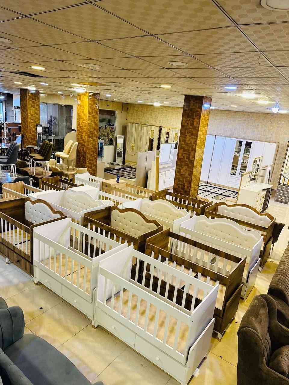 العنوان قصر الدجيل اللأثاث جديد جديد 

كاروك طفل هزاز ٦مجر تركي درجه اولى 😊🥳 رقم الاتصال ***********￼￼
