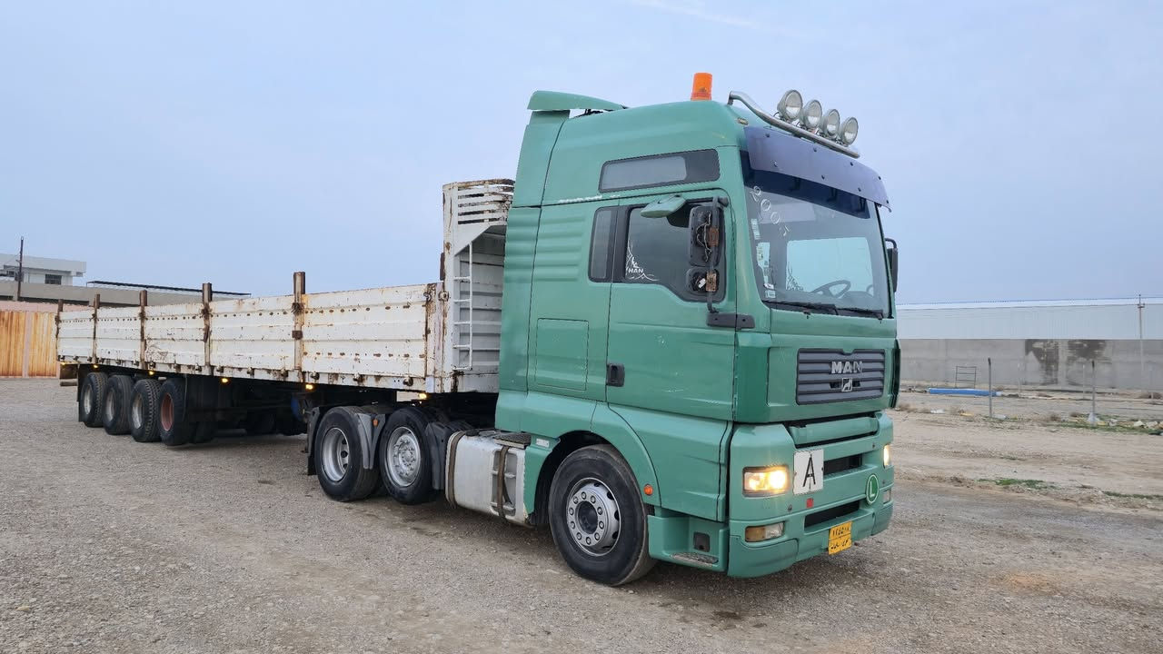 للبيع تريله مان موديل2005/السعر153$
محرك460بم ونوزل/كيراوتماتيك/سنكل امامي/رقم سليمانيه شرط التحويل/مكينه كير اكسل كفاله/قماره مكفوله من الصبغ 
عربانه حداديه 4محاور جوانب متحركه..مرسمه علسياره بسنويه
تخم تاير.راس وعرباه/سياره جاهزه علشغل.ماتصرف عليهه الف..
تبريد+ثلاجه/شاصي مكفول راس وعربانه/***********د
***********ديالى كنعان معرض الزهيري.
