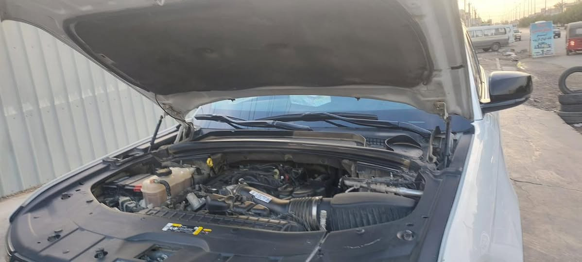 السلام عليكم جيب ابلاك لمتت فول فتحت سقف مكان السياره بغداد الحسنيه السياره امرقمه بغداد حادث بس بنيد يوجد سونر مال المندلاوي السعر 330ورقه للستفسار التصال *********** امرارس حسب القناعه موديل 2023
