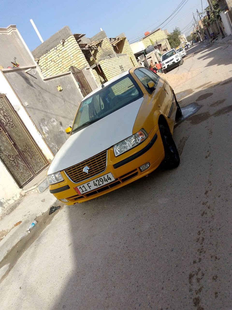 السلام عليكم
سيارة سمند وديل (2012 ) سيارة كفاله ما عنده البنيد طاير 
كير و مكينه مكفولات لا تبخير صدر خلفي و امامي كله جديد هئيه و غرامات مصفرات باسمي ثاني يوم ادور ( المكان بغداد البلديات) الرقم الهاتف متواجد عل فيس (***********)
