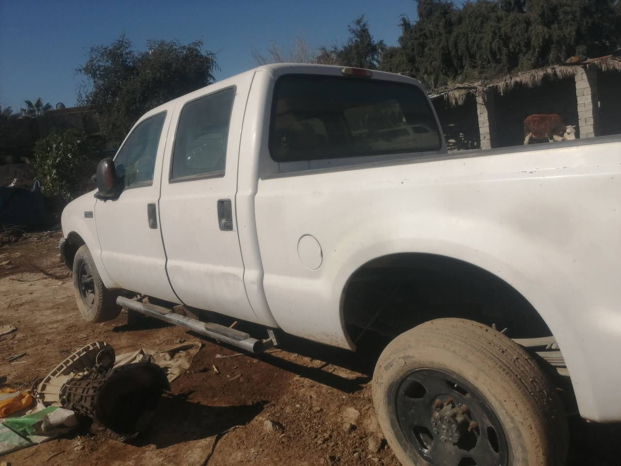 السلام عليكم للبيع فورت موديل 2006 كاز محرك جديد بيهه  الكير ك كايم او مراوس بكرين او تصلو.      ***********
