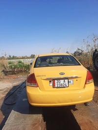 طيا سبكترا موديل ٢٠٠٨ السياره خير من الله تبريد شغال الهزه مالته بعده ...