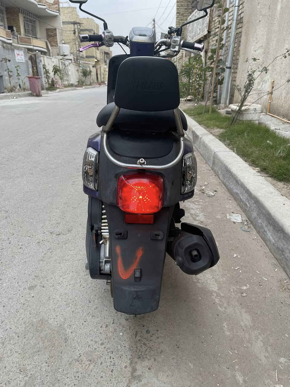 سلام عليكم بوليس مصطره
مال رمبه نازله ب شهر 11 دراجه نضيفه بيه صدر رياضي بيه يدات بيها كم شخط من الرمبه مصورها اول ما نزلتها  مكان بغداد شعب حي اور  سعر الدراجه 
1100 و بيها مجال ***********
