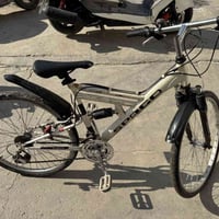 بيسكل مال باله ياباني  كامل ما بي نقص للبيع  سعره ١٠٠ بغداد الشعب ٠٧٧٠...