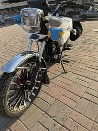 مديل 25نضيفه مامفتوحه سعره 800الف وبيه مجال مكاني بغداد ماعندي توصيل و...