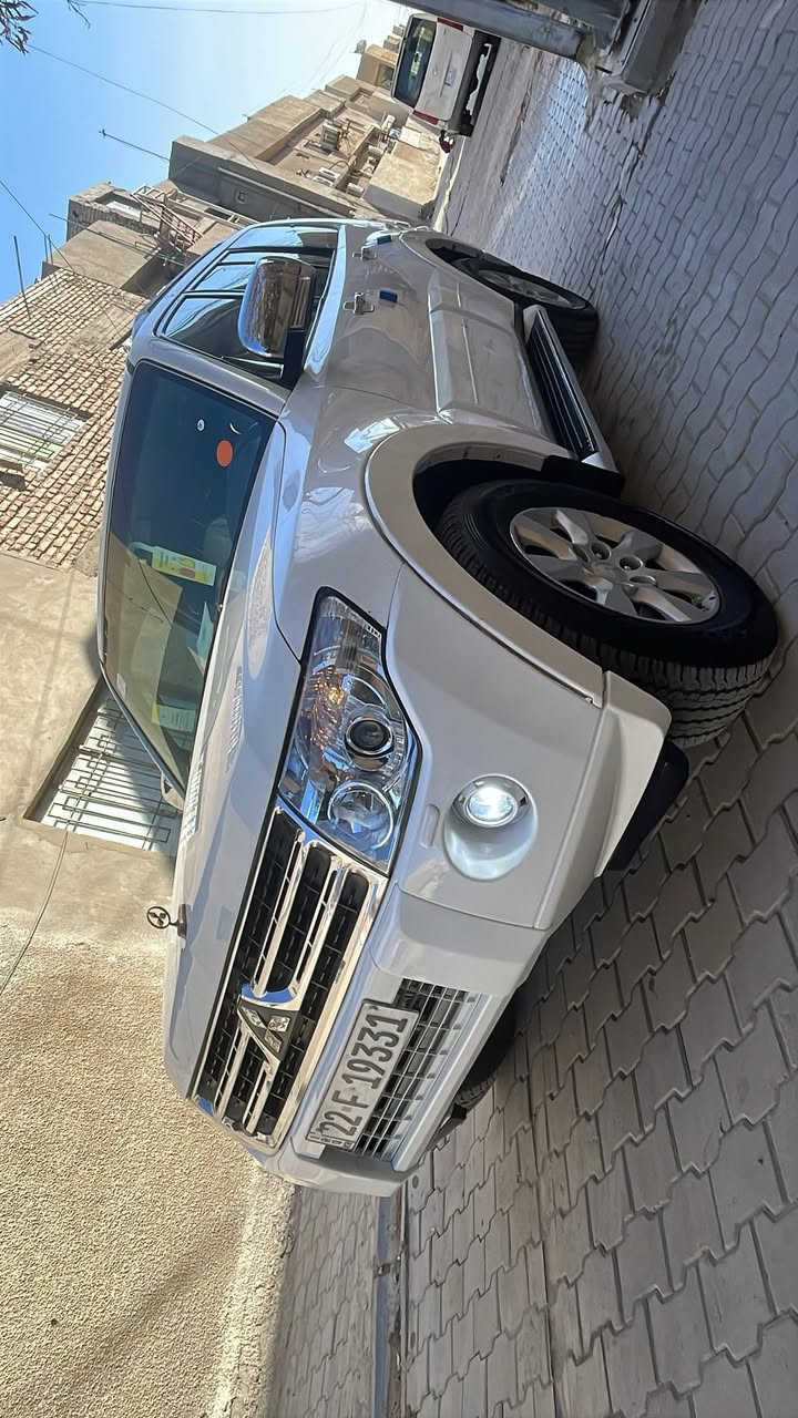 السلام عليكم 
بيع او مراوس 
باجيرو حبتور 2010 بلاديه لا محدثه ولا ملعوب بيها 
مكفوله عده جاملغ الصدر مبدل بلادي نفس اللون بدون اي دواخل 
معروفه مواصفات الحبتور
دمام مكينه 3500 المرغوب 
فتحه 
شاشه كار بلي
مري شفط
ثلاجه 
تحكم
3 قطع تبريد 
تخم تاير صار يومين من شاده 
جلد 
كشنات كهرباء الصدر والسايق
صدر تبريد كلهن جدد 
السعر 136 وبيها مجال للطيبين
***********
بغداد الشرطه 4
