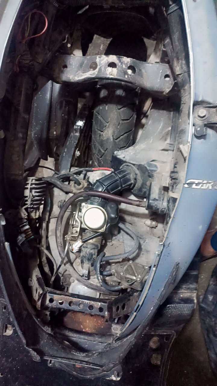 ***********
دراجه شغاله وجاهزه مابيه اي شي دراجه سكنس نثيه دراجه كلش نظيفه الي يحب يشتريها يتواصل وياي واتساب مكاني الشعله السعر 350وبيه مجال
