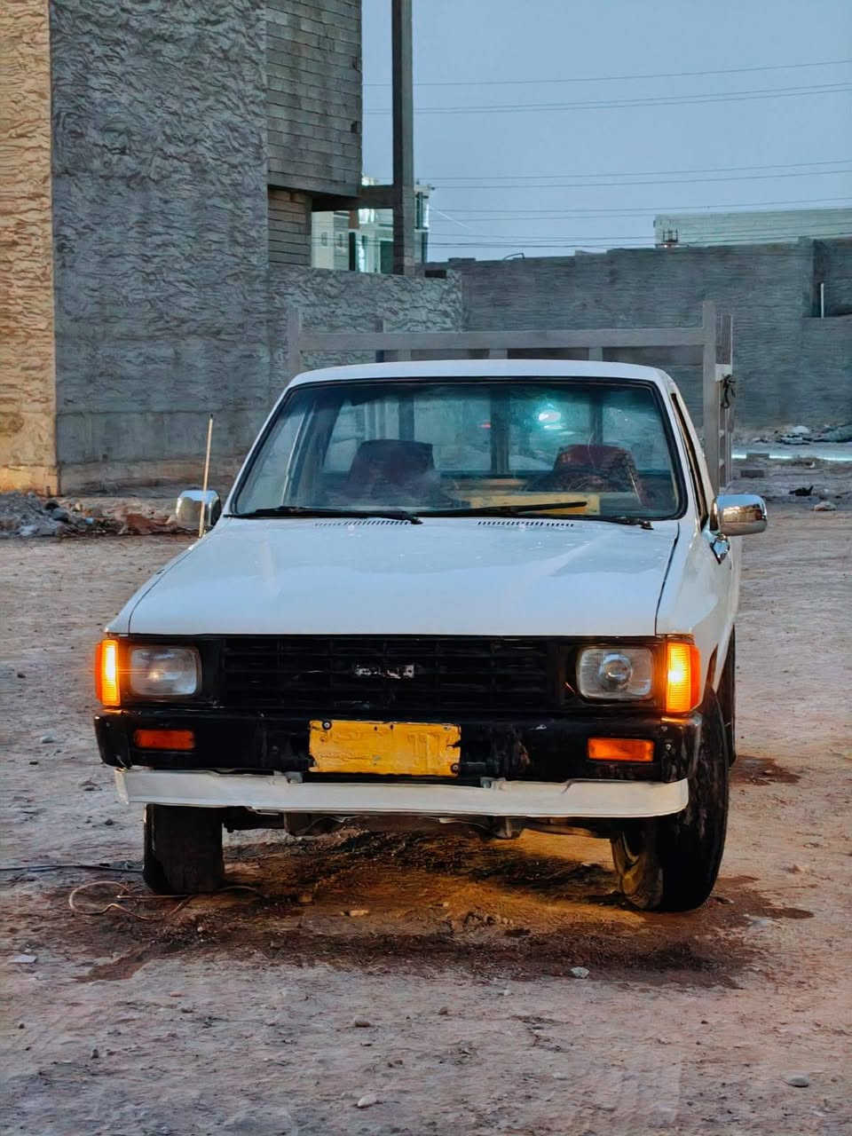 السلام عليكم بيكم ٨٥ رقم صلاح الدين راعيها موجود السياره مصبوغ الجماليه السعر ٢٥ وبيها مجال المكان صلاح الدين تكريت رقم الجوال ***********
