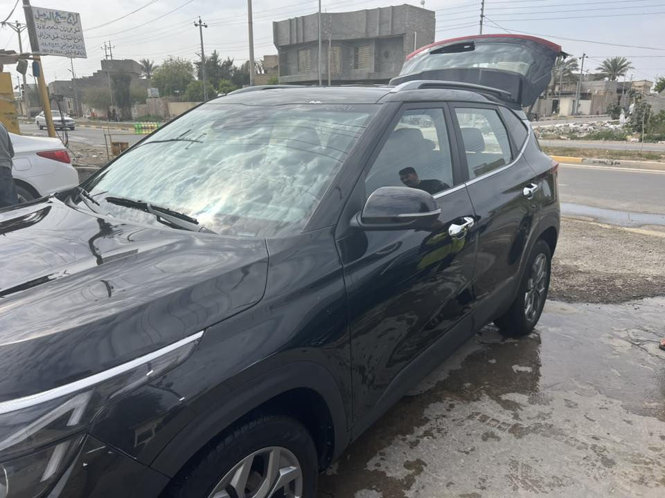 كيا سليتوز 2024 التفاصيل مرفقه بالمنشور حادثها سرقه حسب التقرير  وايرباك ستيرن مكفوله لغود وشواصي السعر 145بيها مجال للشراي السياره منفيس بدون رقم 
للتواصل ***********
