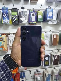 A55 فايف جي • ٢٥٦ • رام ٨