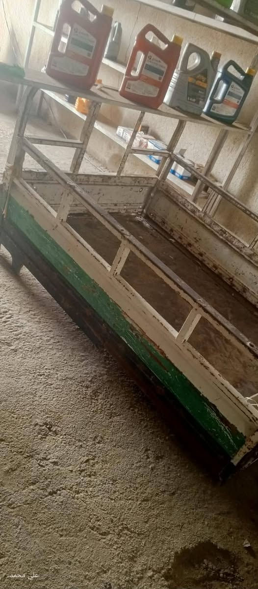 سلام عليكم بدي للبيع فقط ماه بيه اي اخياس كاعيه حلوه مكان كرمت بني سعيد السعر 75 ماه مواجد عل فيس مستعجل عليه ***********
