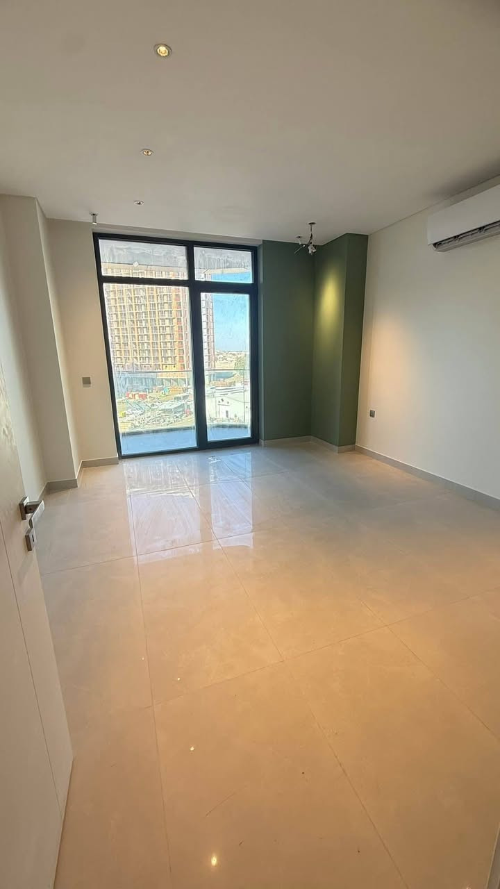 صباغ جدران داخلي وخارجي وعمل كافه الاصباغ الحديثه 

طلس معجون وستن / ورق جدران / سحبات فوم داخليه 

معالجه الرطوبه / ديكور بديل الرخام والخشب والشيبورد 

ترميم تصليح البيوت القديمه / شبابيك تنظيف وصبغ حراري

شغل درجه اولى / ***********
