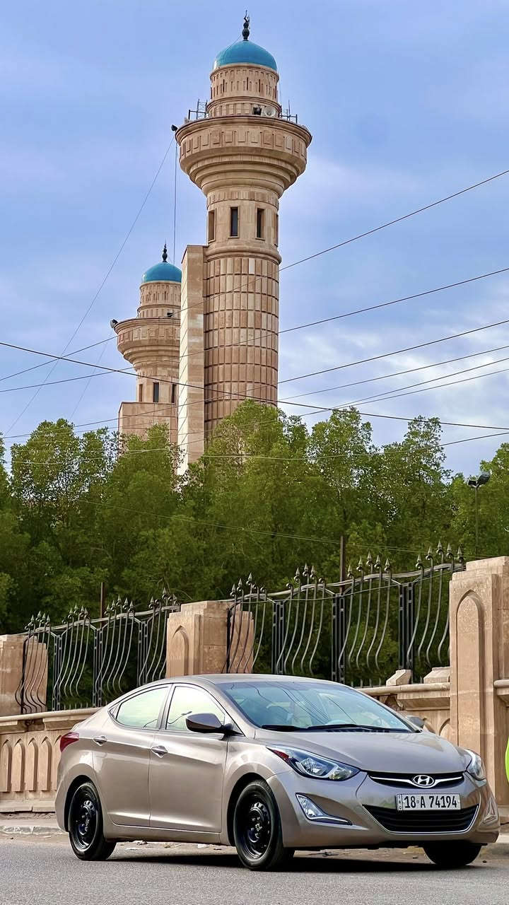 النترا مديل 15  
حادثه جاملغ وبنيد والباب رش بلا حادث 
تحكم جهتين 
شاشه وكامره دوار بلاد 
غرفه دوشمه وارضيات سفري 
تبريد ثلج منضومه ميكانيكي ميفصل 
عالي زنون 
ماشيه 86 
السعر 110 وبيها مجال السياره ب اسمي 
مكانه حله نادر 2 
للاستفسار ‭0781 822 8924‬
