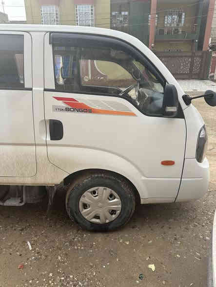 كيا دبل قماره مسكر 2018 سياره جديدة بمعنى الكلمه مكينة جديدة لاتنقيص ولاتبخير رقم بغداد بأسمي مداور ثاني يوم سيارة كفالة عامه لاصبغ ولاضربة السعر 165 وبيه مجال المكان الديوانية لاستفسار ***********
