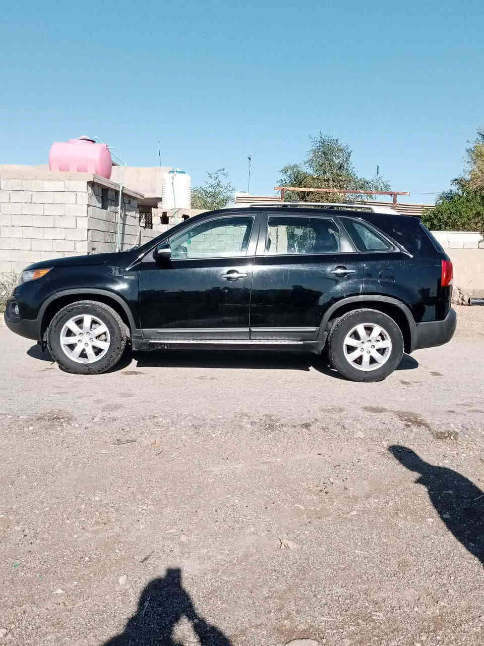 سورنتو لبيع ٢٠١١ بدون صبغ وتبديل وارد أمريكي مكينه دوش ٤ سعر ١٣٥ وبيهه مجال  *********** مكانهه ديالئ بلدروز
