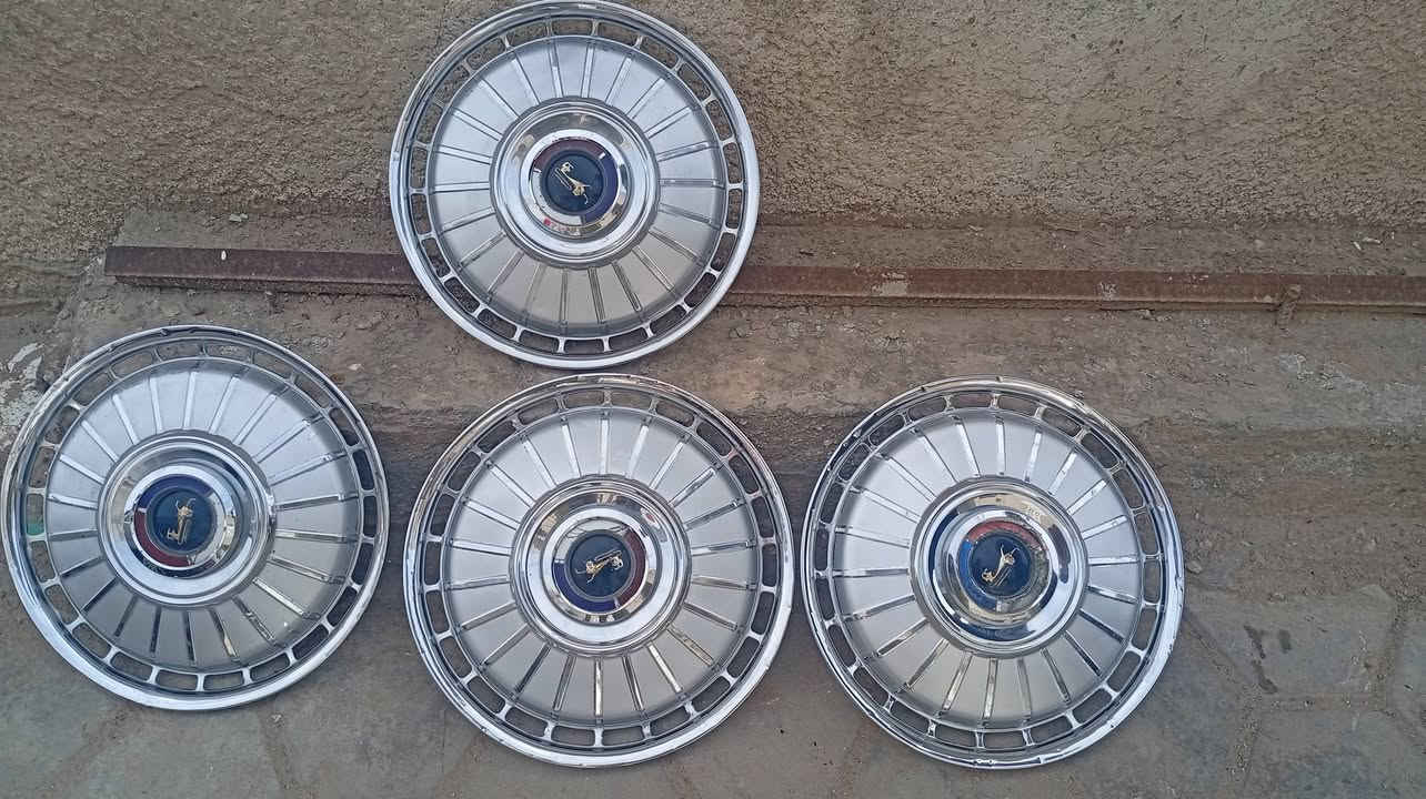 السلام عليكم كبات ابو الاسد لبيع نضافه 90% السعر 225 وبيهن مجال مكان نجف ***********
