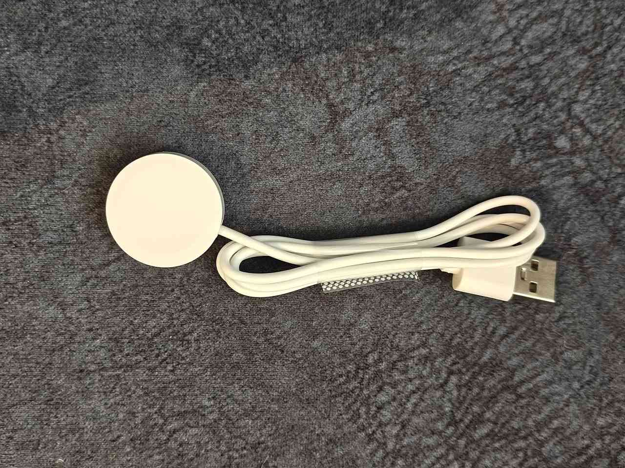 ساعة سمارت واتش 7 مني 
تدعم الرسائل والمكالمات 📞
بيها قياس نبضات القلب 🫀
وبيها عداد مشي 🚶


**إذا كنت صاحب هذا الإعلان وتريد حذفه لأي سبب، رجاءا أرسل رسالة إلى الدعم الفني**